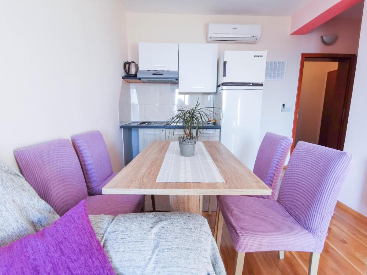 Apartments Vukovic Vanja มาคาร์สกา ภายนอก รูปภาพ