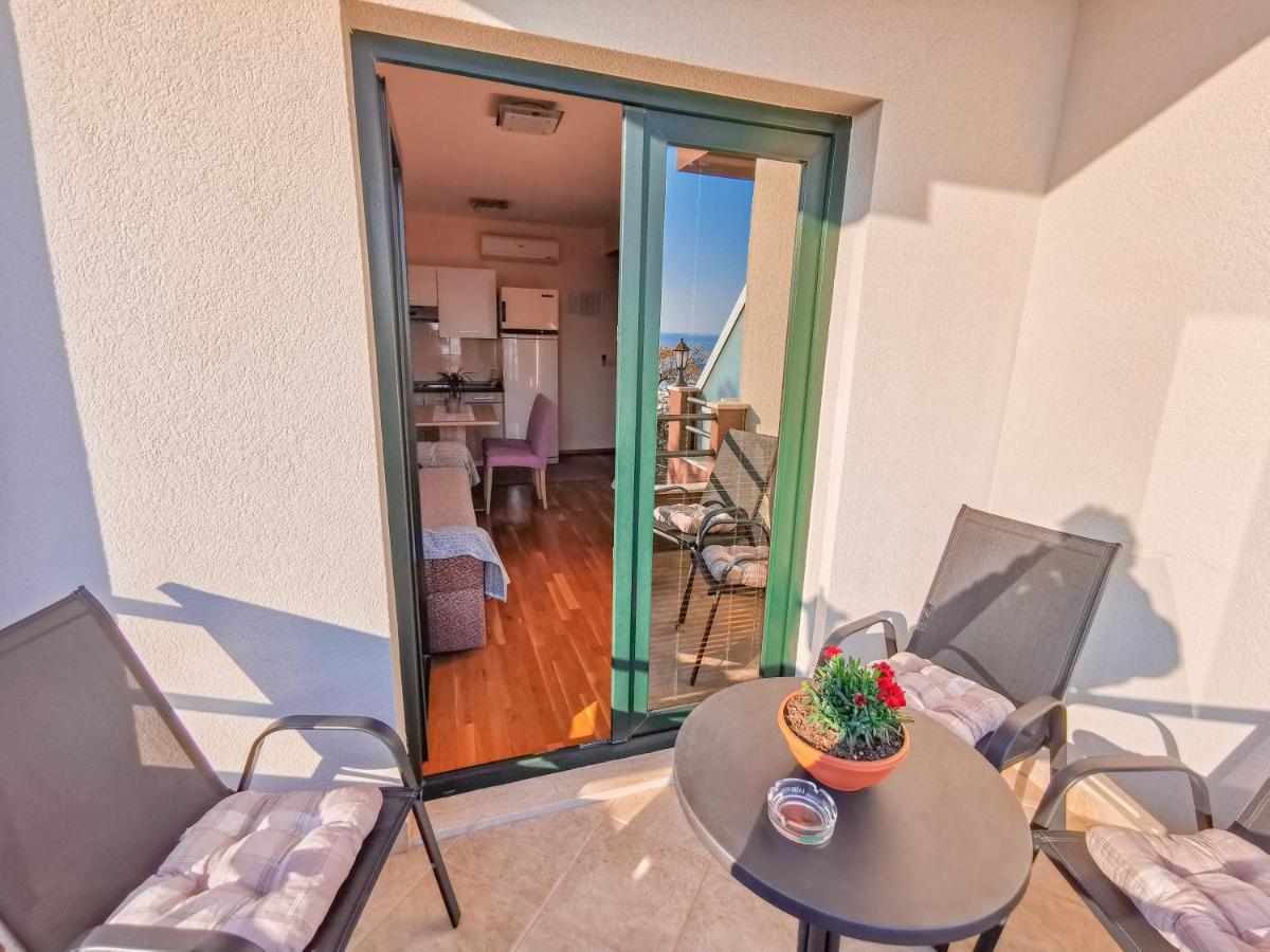 Apartments Vukovic Vanja มาคาร์สกา ภายนอก รูปภาพ
