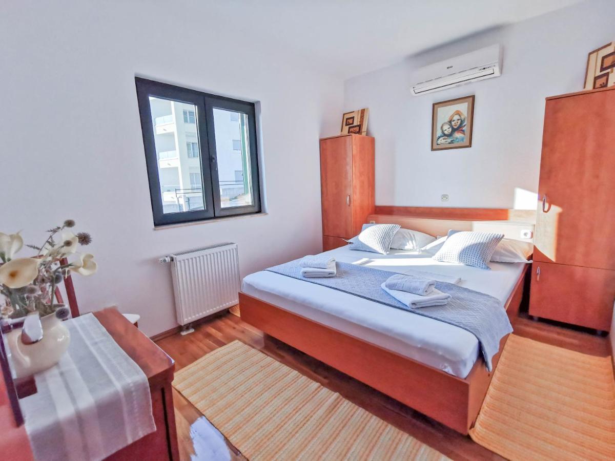 Apartments Vukovic Vanja มาคาร์สกา ภายนอก รูปภาพ