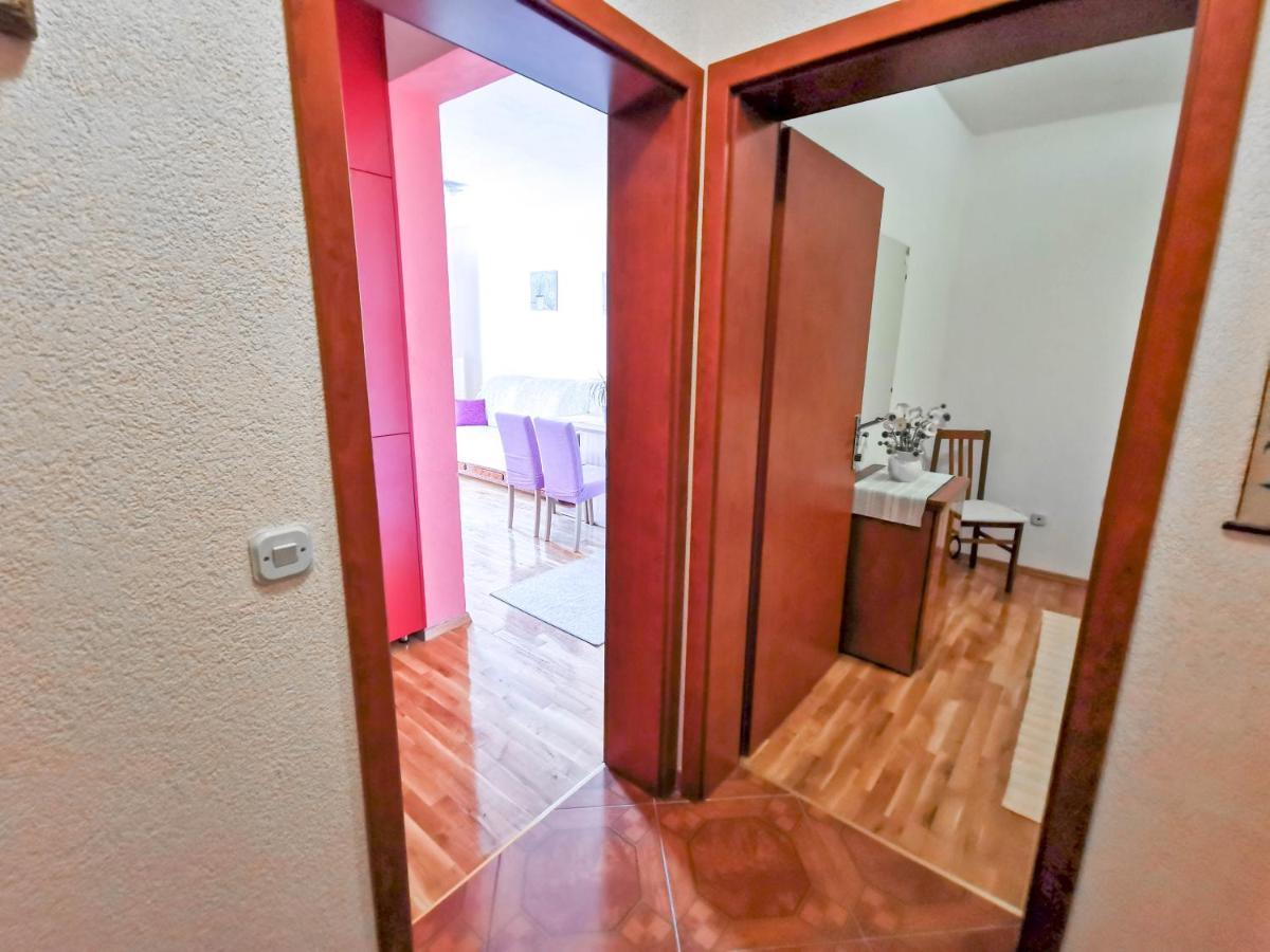Apartments Vukovic Vanja มาคาร์สกา ภายนอก รูปภาพ
