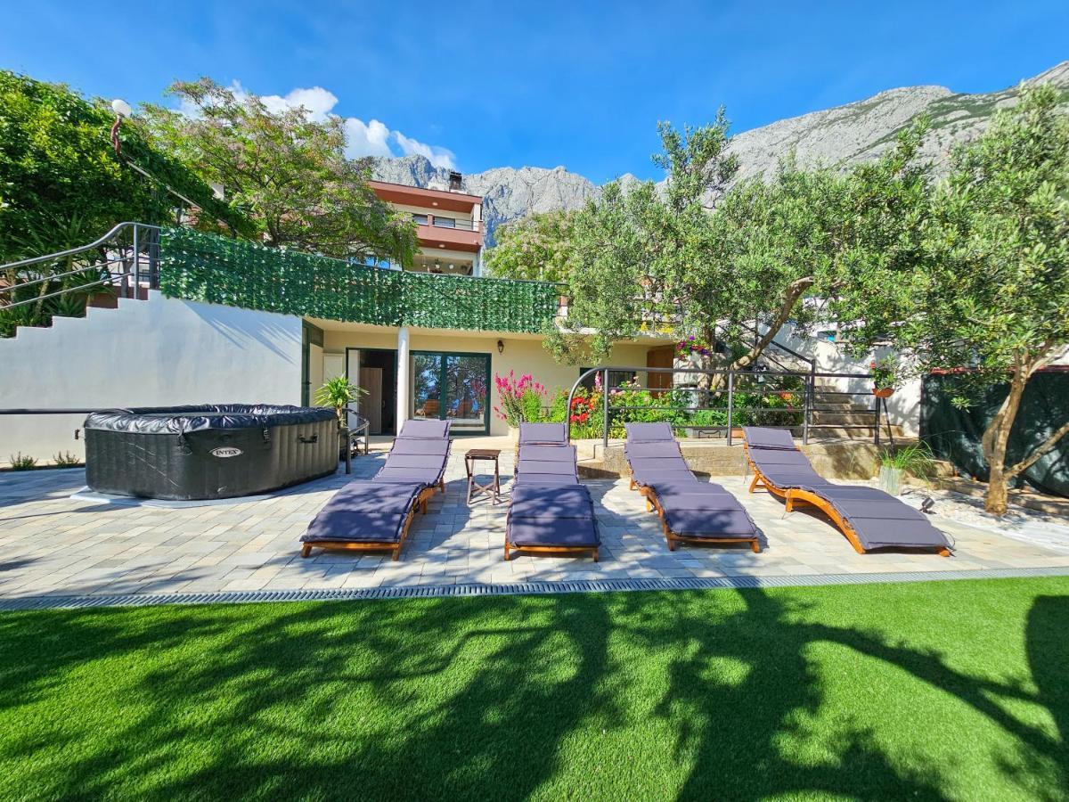 Apartments Vukovic Vanja มาคาร์สกา ภายนอก รูปภาพ