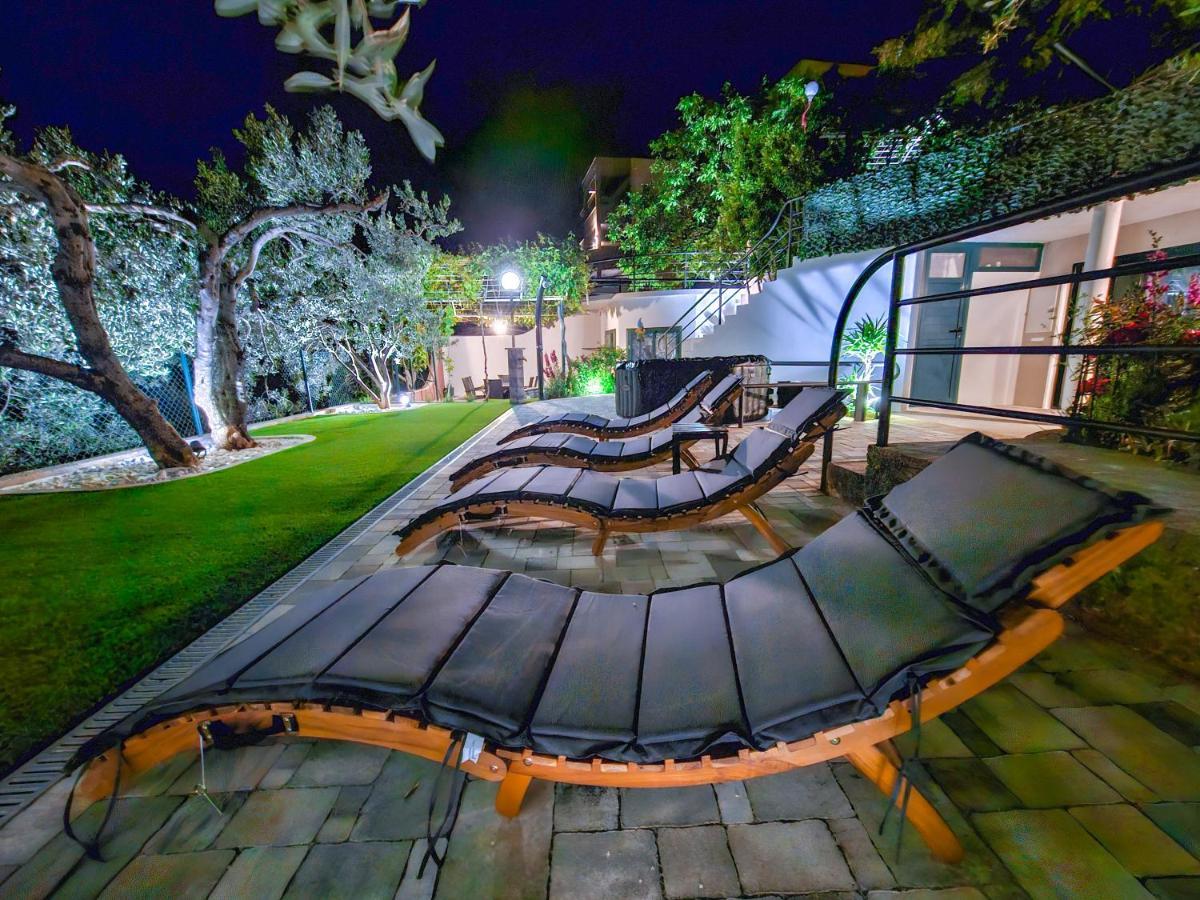Apartments Vukovic Vanja มาคาร์สกา ภายนอก รูปภาพ