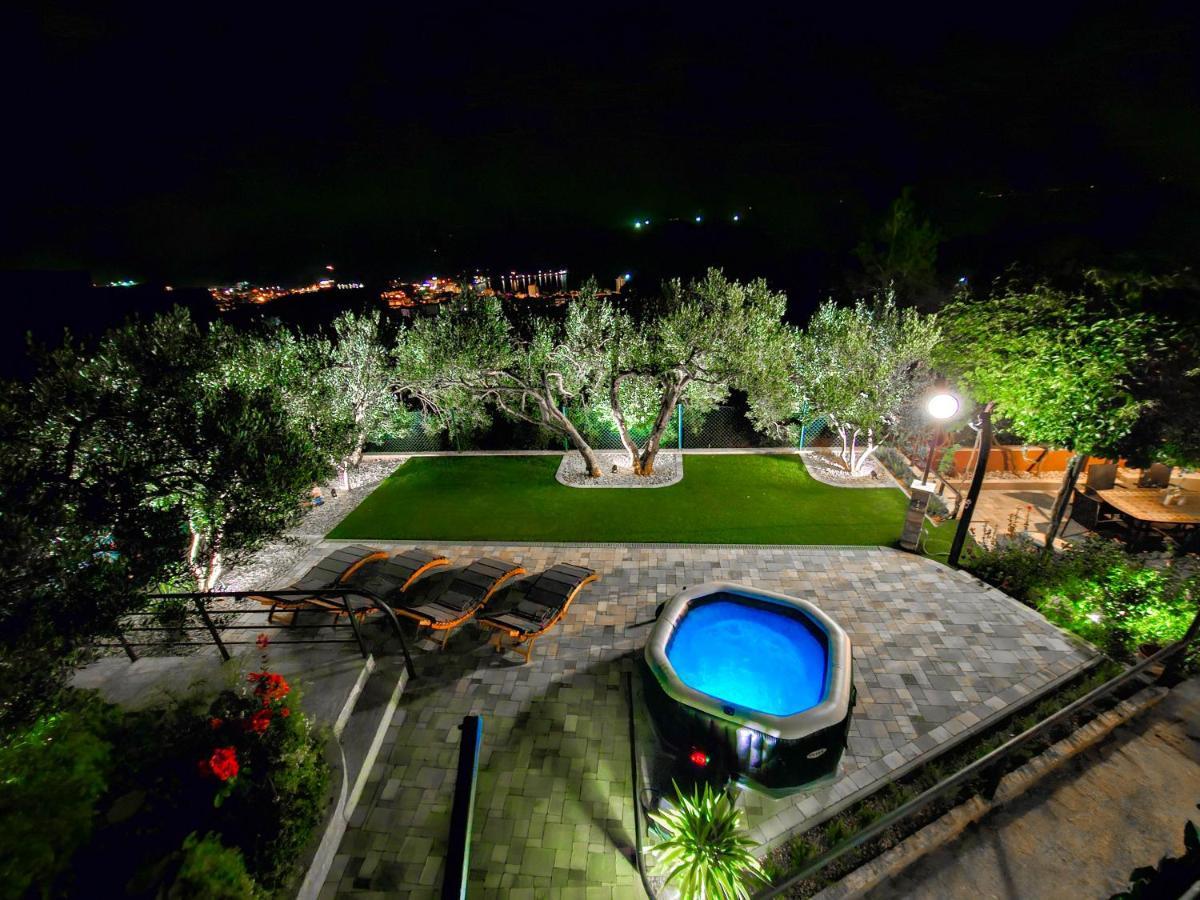 Apartments Vukovic Vanja มาคาร์สกา ภายนอก รูปภาพ