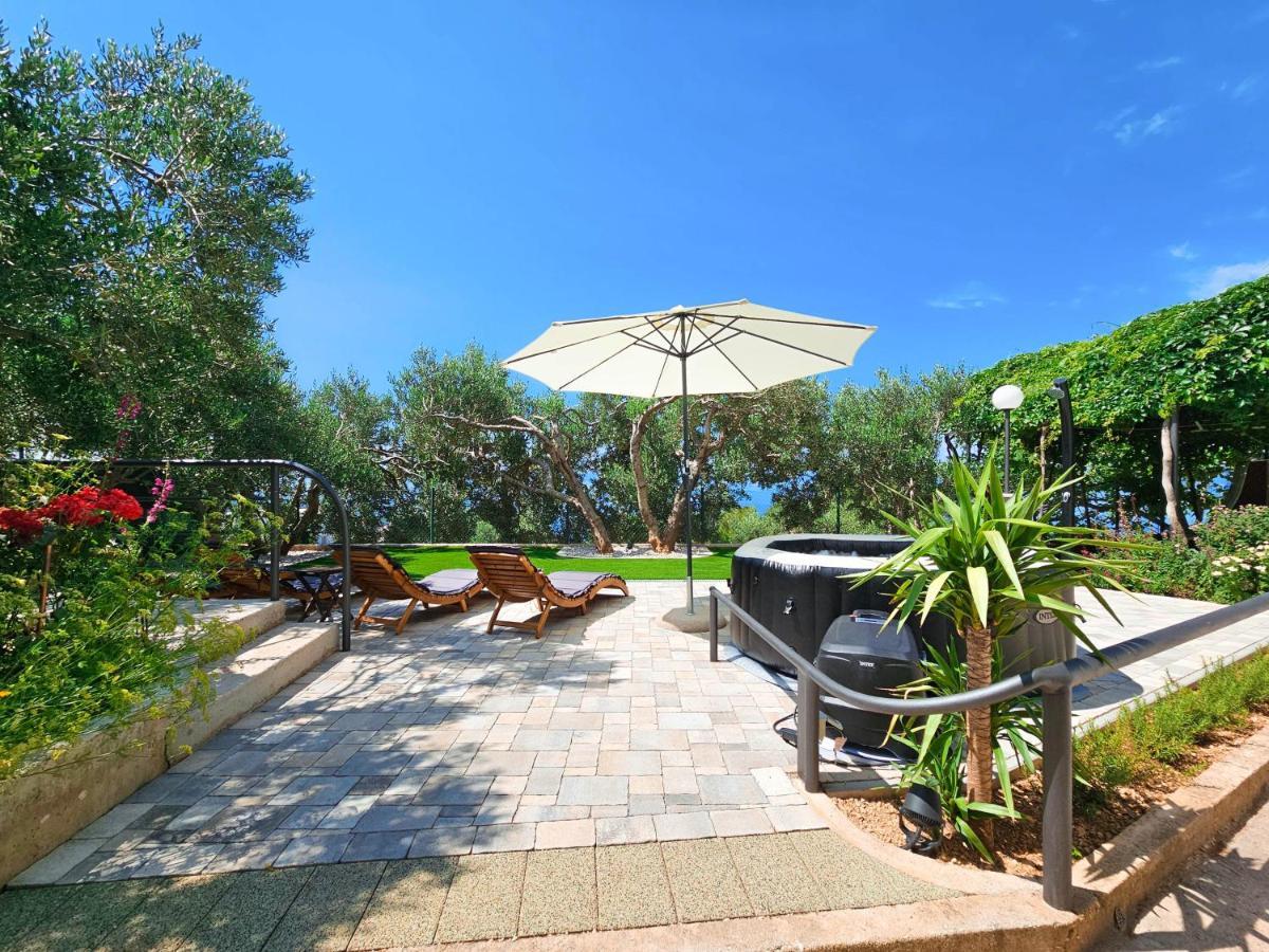 Apartments Vukovic Vanja มาคาร์สกา ภายนอก รูปภาพ